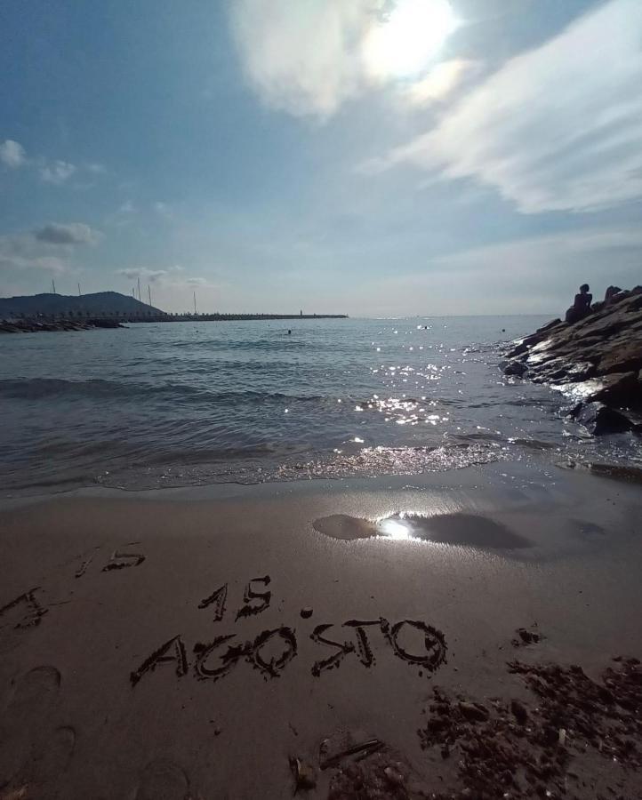 Appartamento Incantevole A 100Metri Dal Mare E Accanto Alla Pista Ciclabile Imperia Luaran gambar