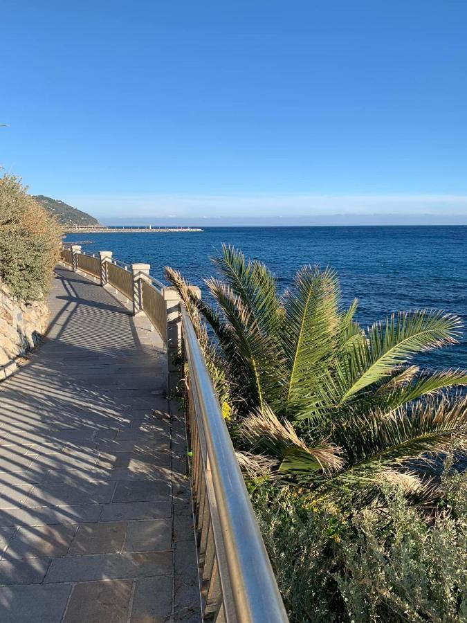 Appartamento Incantevole A 100Metri Dal Mare E Accanto Alla Pista Ciclabile Imperia Luaran gambar