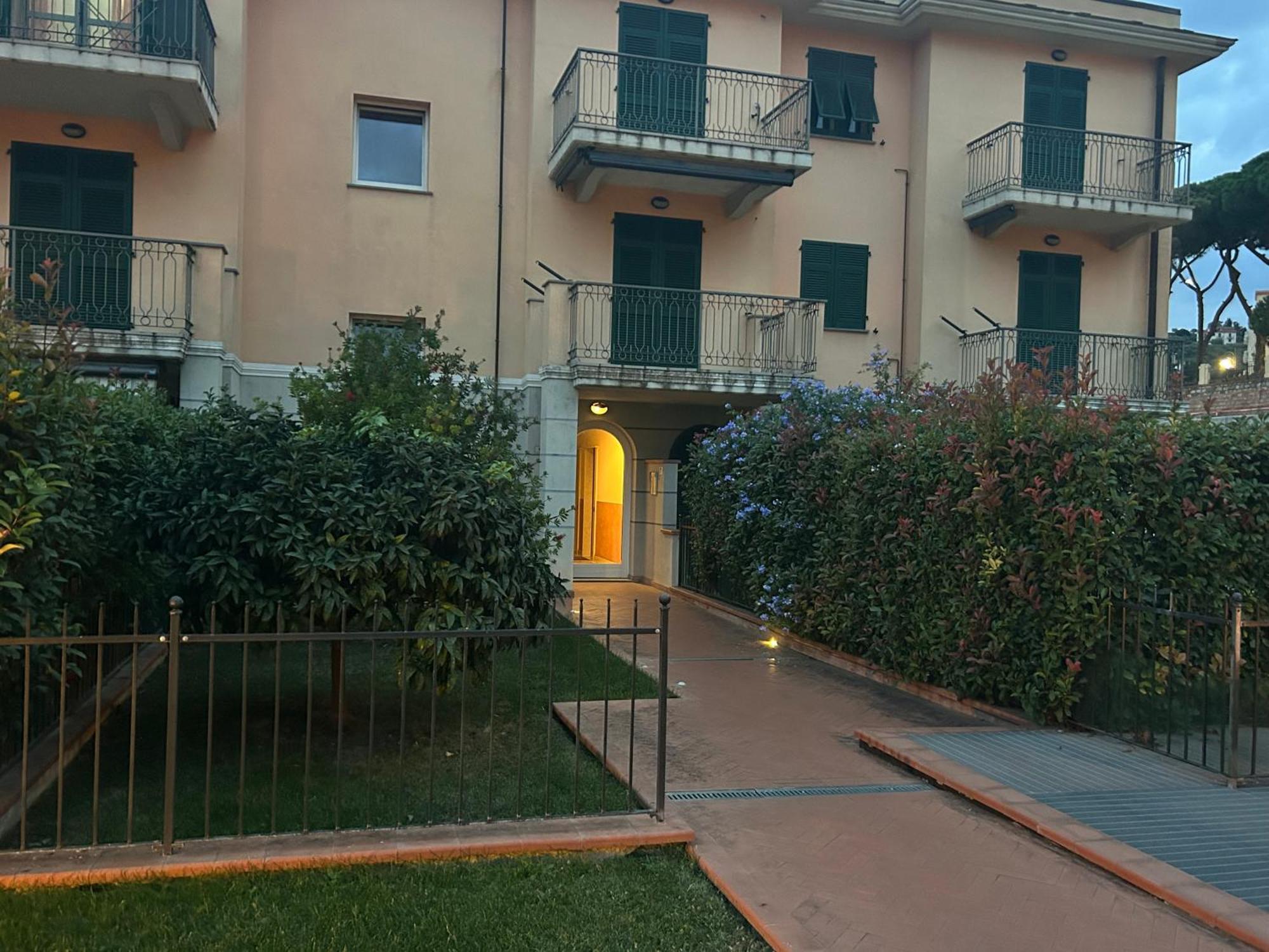 Appartamento Incantevole A 100Metri Dal Mare E Accanto Alla Pista Ciclabile Imperia Luaran gambar
